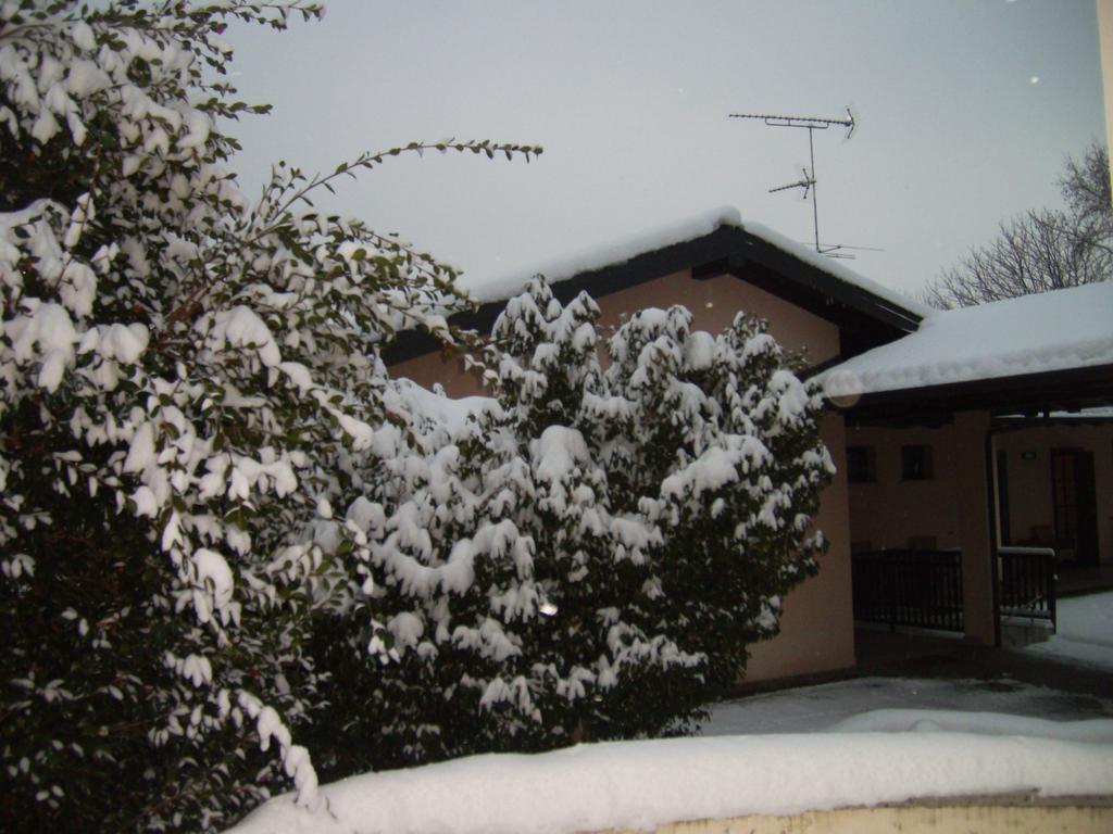 Hotel La Collinetta Sesto Calende Værelse billede